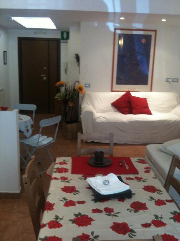 Casa Degli Ubaldi Bed and Breakfast Ρώμη Εξωτερικό φωτογραφία