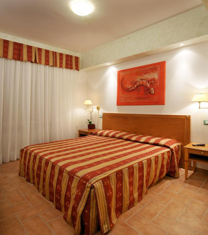 Casa Degli Ubaldi Bed and Breakfast Ρώμη Δωμάτιο φωτογραφία
